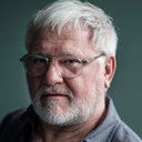 Armin Dallapiccola als Receptionist at the Motel