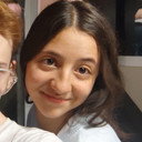 Paola Gómez als Class Student