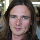Kris Park als Eric Lovborg