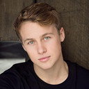 Josh MacQueen als Baxter Radic