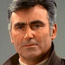 Karl Michael Vogler als Captain Rumpelstoss