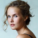 Annika Schrumpf als Alma