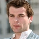 Stanley Weber als Éric, ami de Raphaël