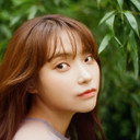 이진아 als Woman in the Park