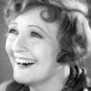 Irène Wells als Peggy Samoy