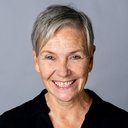 Alison Harding als Ensemble Performer