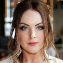 Elizabeth Gillies als Self - Performer