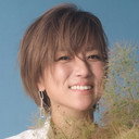 Hitomi als Self