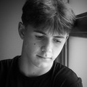 Simon Hering als Simon Hering