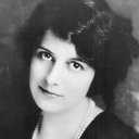 Alice Calhoun als Dora