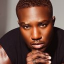 Che Barrett-Davis als Dancer