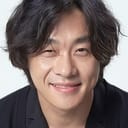 Kim Young-sung als Kim Gi-baek