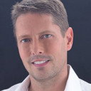 Jason Chad als Agente Matt Arnold