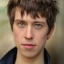 Angus Imrie als Nigel (voice)