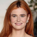 Alison Oliver als Venetia Catton
