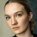 Lois Baglin als Kate