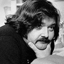 Frank Perry als Newsdealer (uncredited)