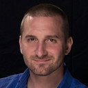 John Iadarola als Host