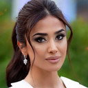 Pərvin Abıyeva als Leyla (segment "Zabit şərəfi")