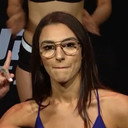 Nadia Kassem als Self