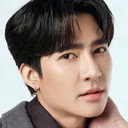 พิรพัฒน์ วัฒนเศรษสิริ als Jett