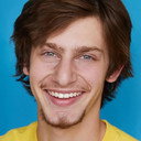 Curtis Schurer als Cashier