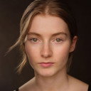 Charleen Elea als Elsa