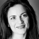Gianna Corbisiero als Florence Da Costa