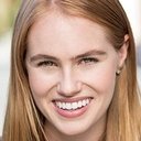 Decker Sadowski als Lauren Winters
