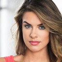 Skye McDonald als Sarah Mason