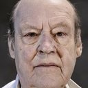 Sten Ljunggren als Josef