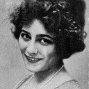 Anne Drew als Jane Logan