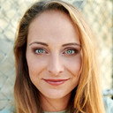 Jana Rahma als Elena