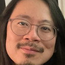 Sheng Wang als Self