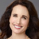 Andie MacDowell als Miss Jane Porter