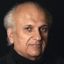 Nabil Massad als Sheik Raman