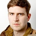 Humphrey Ker als Ralph Hughes