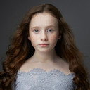 Aoife Hughes als Bea
