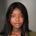 Hilda Martin als Maya