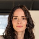 Ashley Holt als 