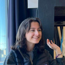 Léa Rhéaume als Becky Tremblay