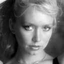 Kym Malin als Hostage