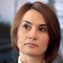 Clara Vodă als Dr. Gina Filip
