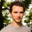 Steven Claire als Greg Venturini