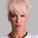 Νατάσα Καλογρίδη als Τζένη Μεγαπάνου