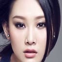 Sienna Li als Zhao Meixin