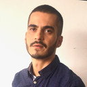 André Magalhães als Gustavo