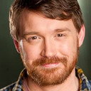 Christopher McGahan als Electrician (as Chris McGahan)