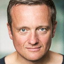 Christopher Howell als Bert Barry