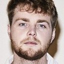 Alex Warren als Self